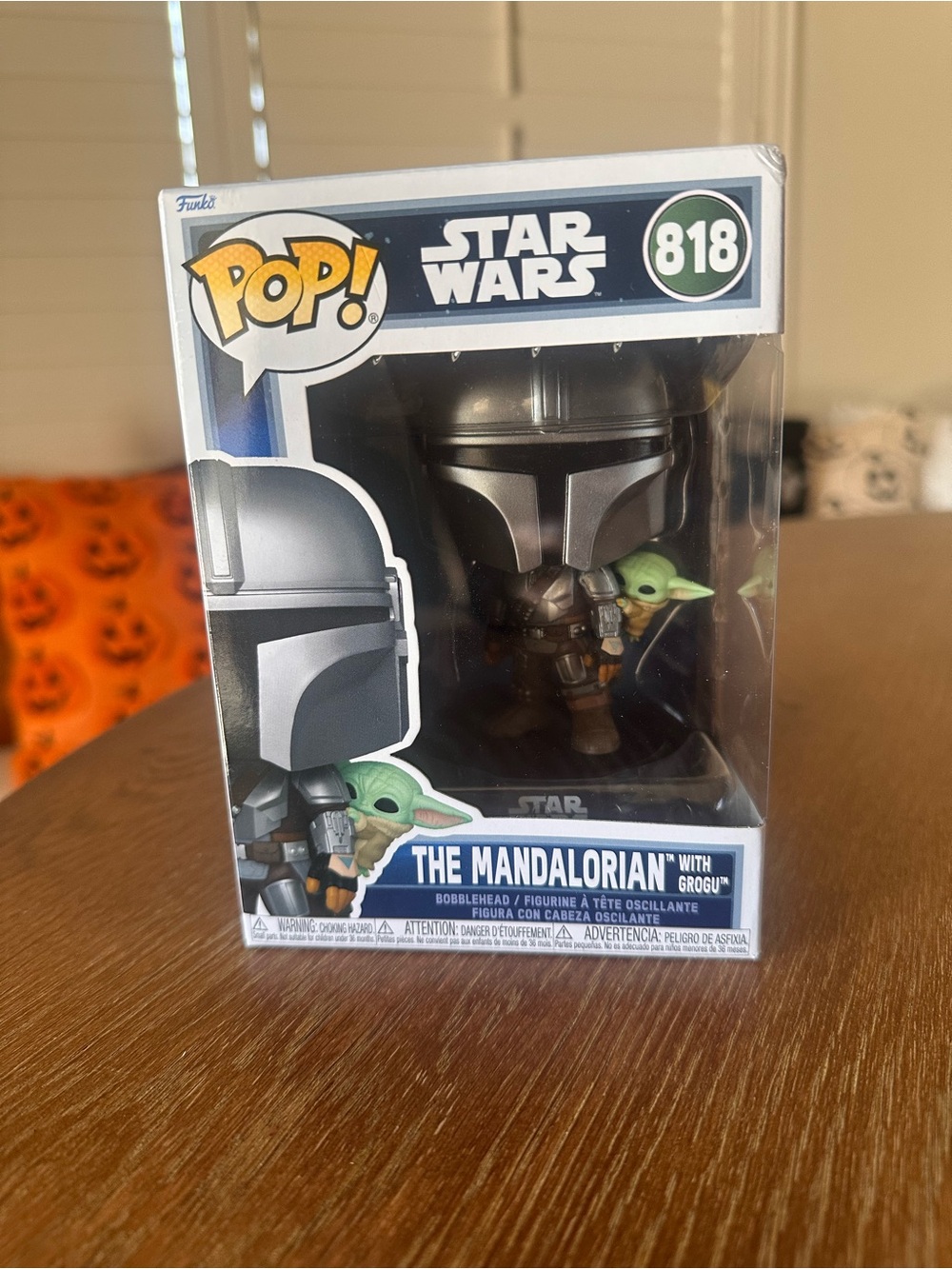 Funko Pop! The Mandalorian with Grogu Bobblehead 4 inch figure #818